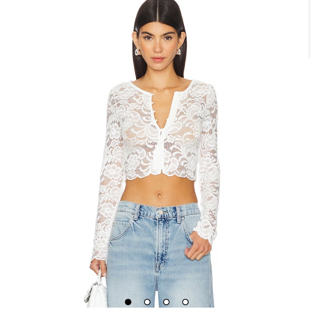 superdown white lace button up crop top